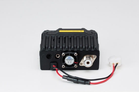 Rádio móvel KT-7900C 25W com salto de frequência, banda dupla UV, rede automática e transceptor de rádio bidirecional
