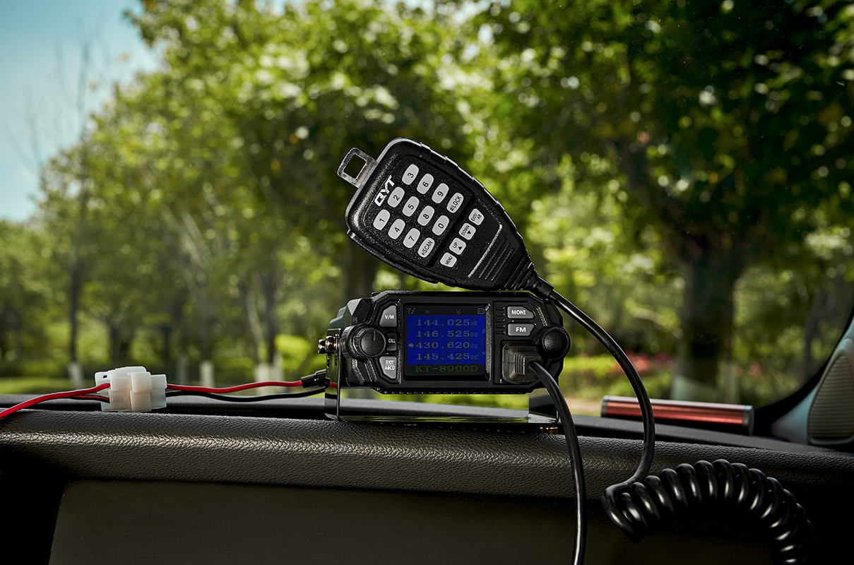 Como transformar a versão QYT KT-8900D GMRS em QUAD BAND