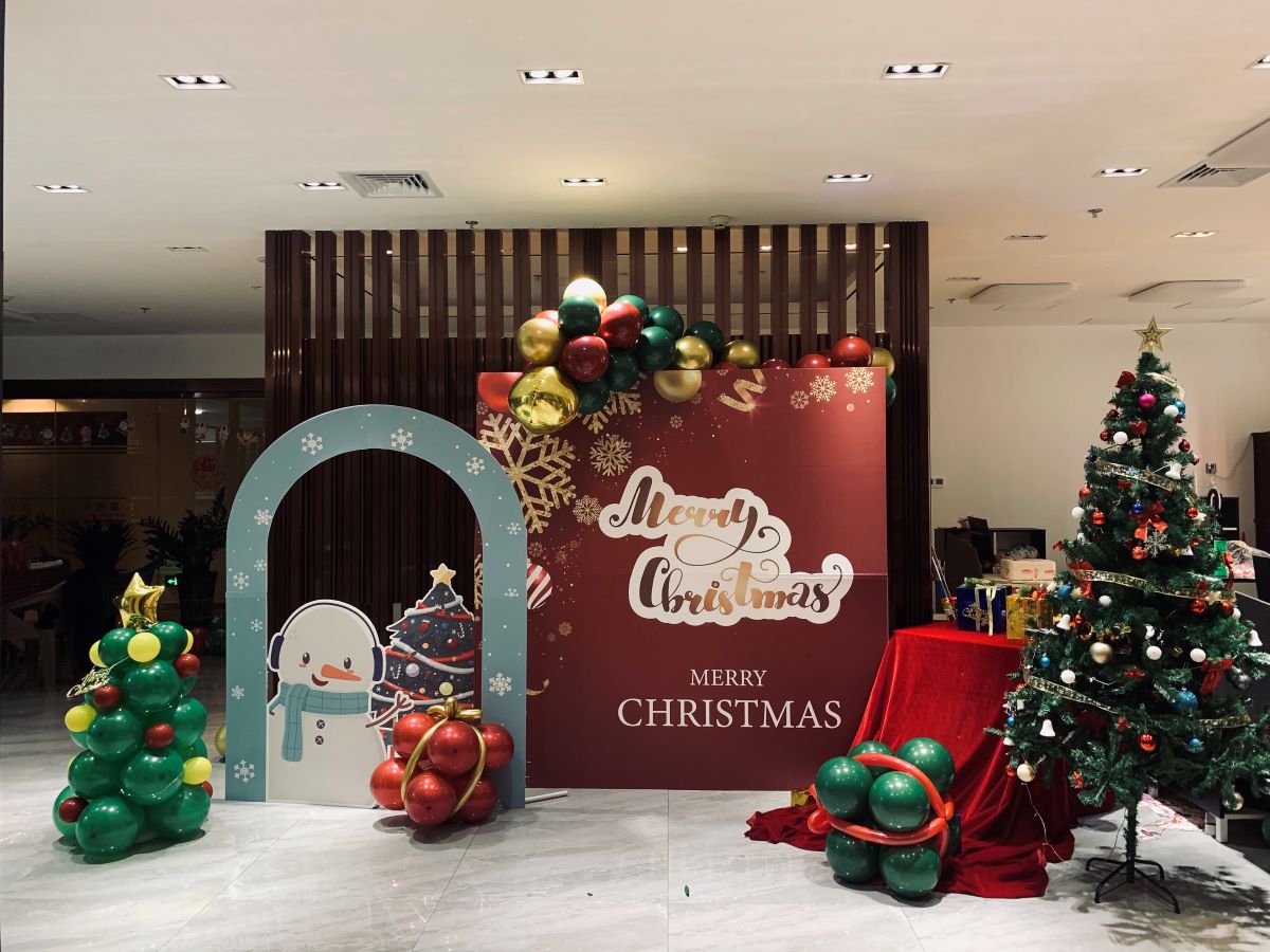 Espalhando a alegria do Natal com rádios bidirecionais QYT: seu melhor companheiro de comunicação nas férias